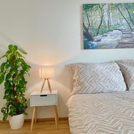 Bright Modern Flat With Balcony Viena Exterior foto